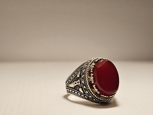 Red Liver Aqeeq ring with a Yemeni Dagger design